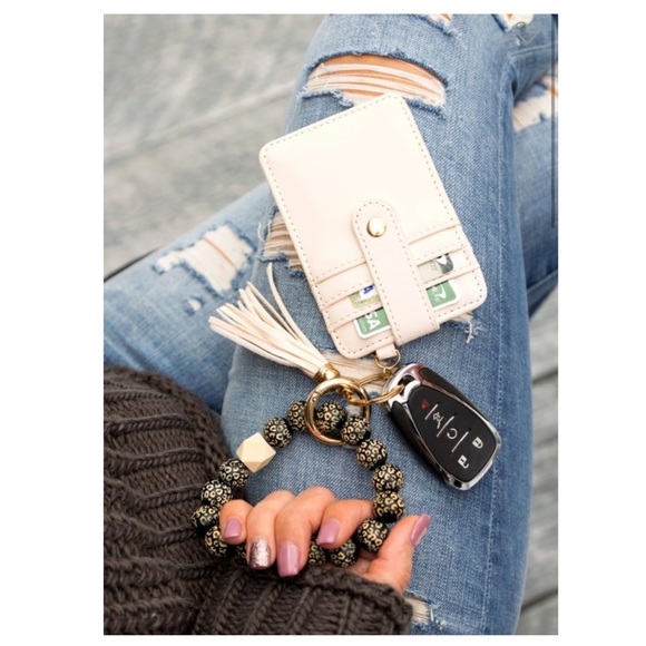 Black and Cream Key Ring Bracelet and Wallet Set